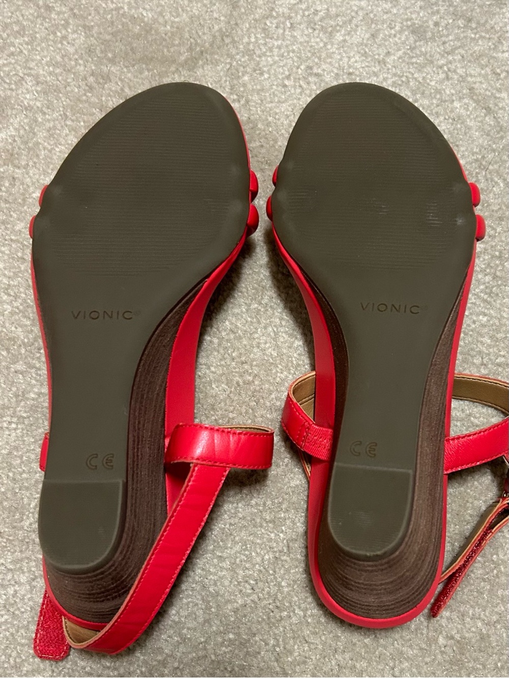 Vionic Wedge Sandals - Poppy (red) Women's size 8 - Picture 3 of 4